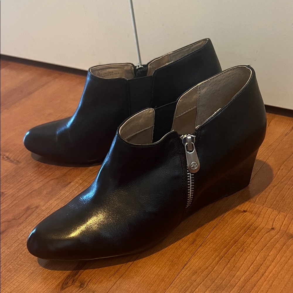 Adrienne Vittadini Black Leather Wedge Booties